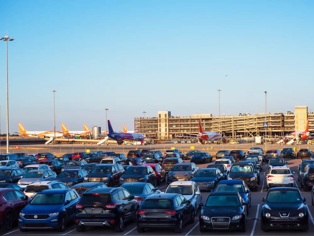 Pick-up Terminal Car Park 1