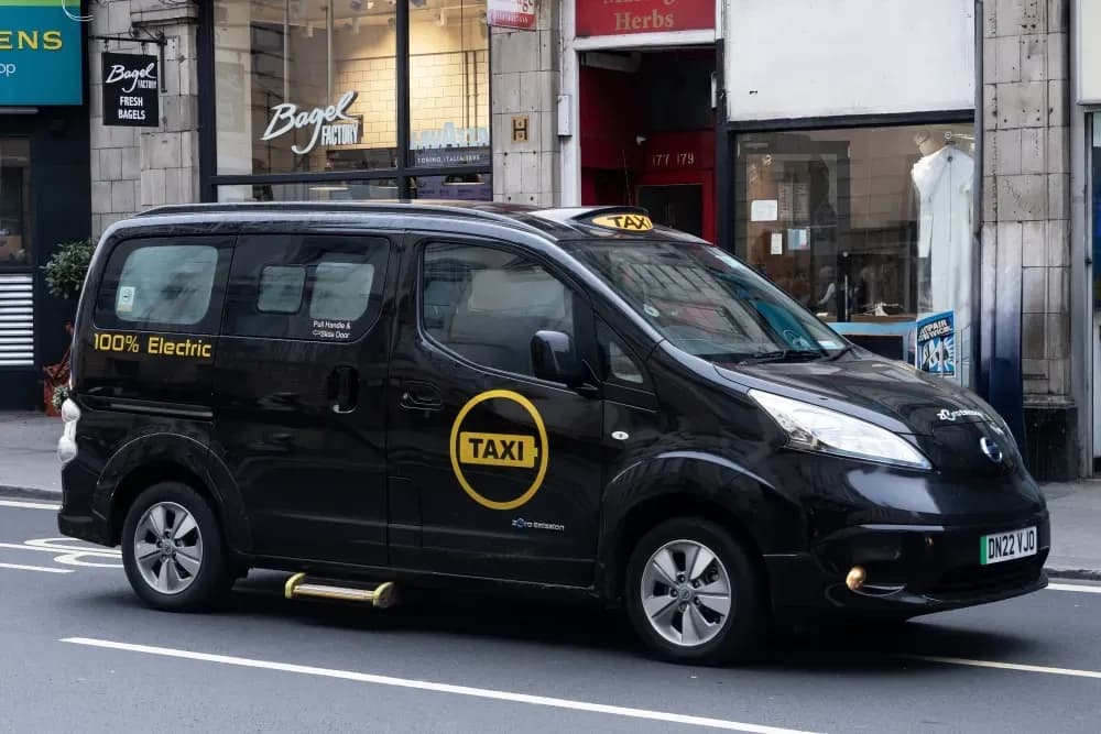 Use_Electric_or_Eco_Friendly_Taxis_a66e8b9fc2.webp